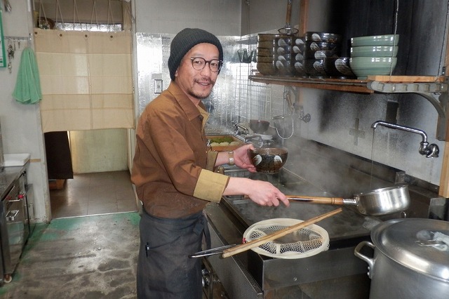 井出さん